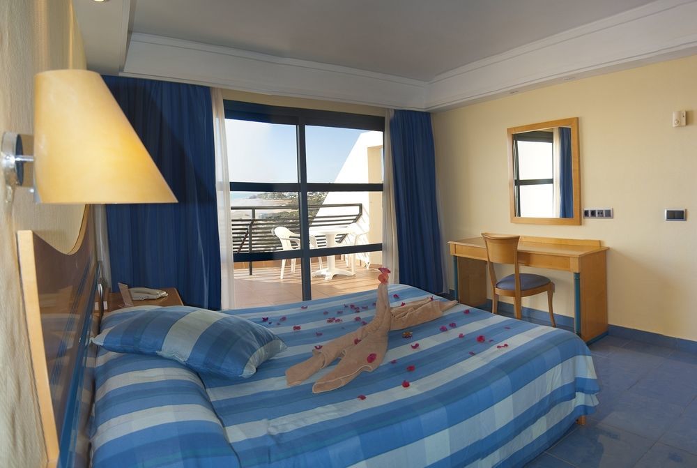 Sbh Crystal Beach Hotel & Suites - Adults Only Costa Calma Exterior photo